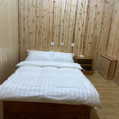 Yajiang Xiaozhu Chinese Inn Homestay