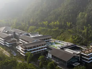 Popular Scenic Hotels in Xianju
