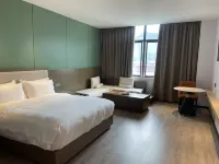 QoMoLangZong Hotel  Kayrung Hotels in Gyirong
