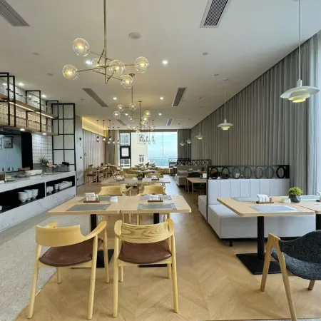 Country Inn & Suites By Radisson Leizhou Xihu Wuheng Road Store