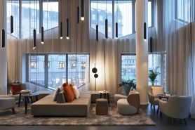 Swallow Return Hotel (Hengji Plaza Food City, Baise Youjiang District)