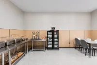 Yalan Hotel (Shandong University of Technology Hongcheng International Plaza) - فطور