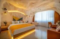 Buerjin Grand Xinjiang Hotel