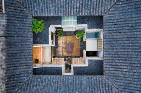 Yangzhou Dongguan Street Yunlai Homestay Отели рядом с достопримечательностью «Jiangsu Union Technical Institute Yangzhou Technician Branch (Jiangdu Road)»