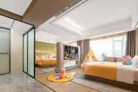 Madison Hotel (Erhai Lake Park Dali)