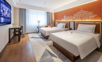 Romantic Season Middle Street Hotel (Shenyang Zhongjie Palace Museum Joy City Store)
