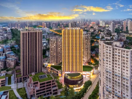 Banshan Ziyu Hotel (Chongqing West Railway Station Xinqiao Hospital) Отели рядом с достопримечательностью «Huayan Temple»