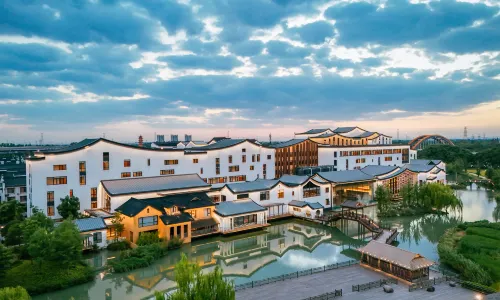 Arcadia Village Hotel
