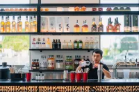 Wink Tuy Hoa Beach, Unscripted by Hyatt - 24 hours stay - bar