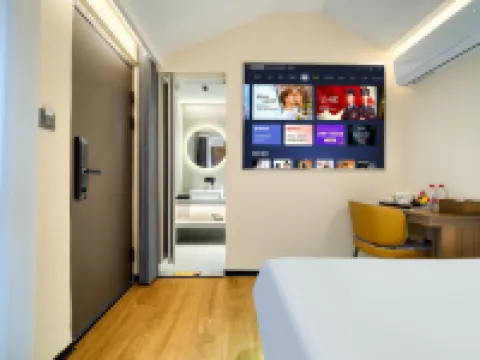 Linhai Tower Shadow Moon House Courtyard (Taizhou Fucheng Branch, Ziyang Street) Hotels in Linhai