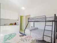 5 Bnb delle Nazioni with parking,9min Airport Sea Hotels in Bitonto