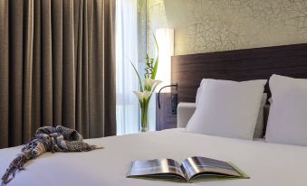 Hôtel Mercure Paris Arc de Triomphe Étoile