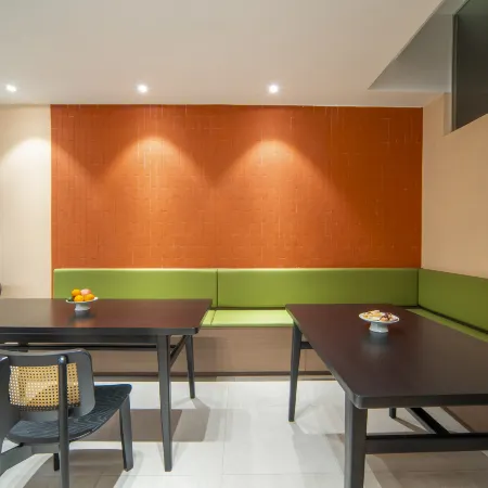 Findpeace B & B (Jingdezhen Tao Xichuan Creative Plaza)