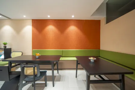 Findpeace B & B (Jingdezhen Tao Xichuan Creative Plaza) Отели в г. Цзиндечжэнь