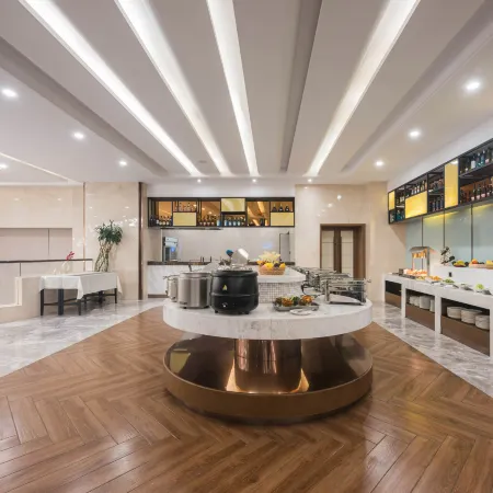 Delingha Wanxin Ruibo Hotel