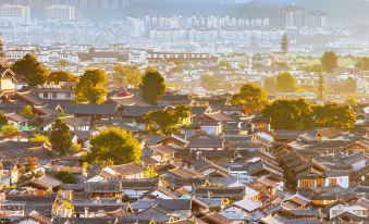Lijiang Hemuju Yunqi Affordable Guesthouse(South Gate of Ancient Town Branch)