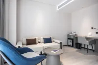 Zhuhai Xiangzhou Mingzhu Railway Station Light Hotel Hotels in Zhuhai