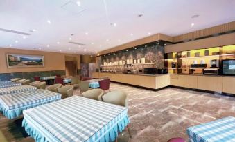 JI Hotel (Shanghai Jiuting Lingang Technology City)