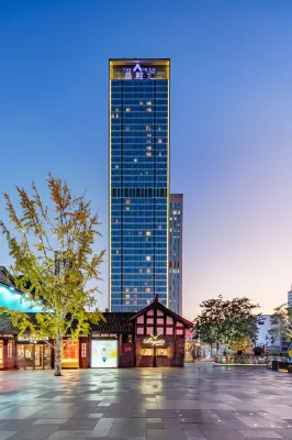 晶融匯·雲曦天際S公館（成都春熙路太古裡店）