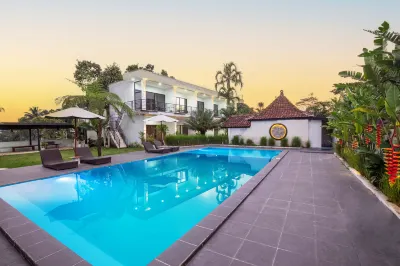 Pondok Tetebatu Cottage and Cafe Hotels near Air Terjun Sesere