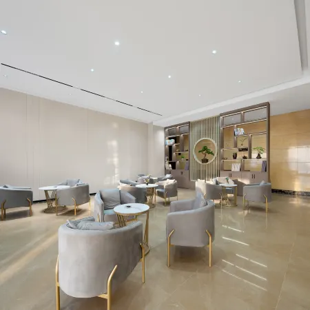 Guobin Hotel (Hua County Flagship)