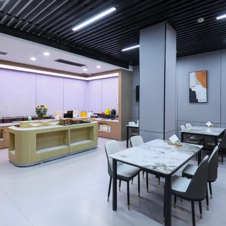 Kaju Platinum Hotel (Chaohu Oriental New World Branch)