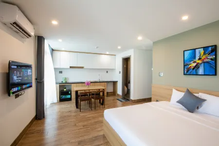 First Studio Hotel Da Nang