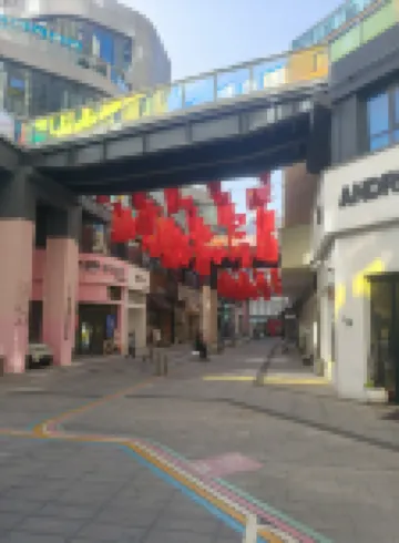 Baiyue Light Luxury Hotel (Jinhui Square Pangdonglai)