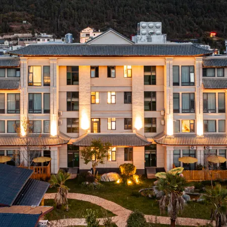 Dali Baiquanwan Hot Spring Hotel