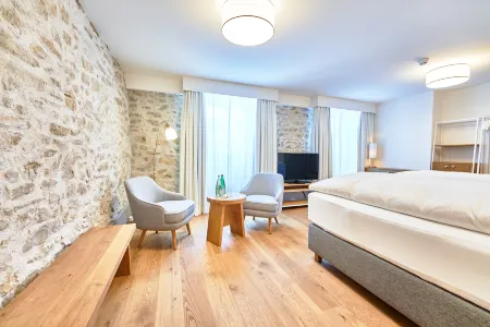 Hotel Weissenstein Отели рядом с достопримечательностью «La Cave»