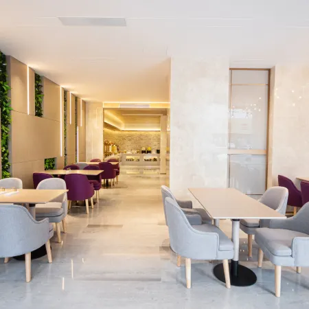 Lavande Hotel (Xuchang Pangdonglai Times Square Caowei Ancient City Store)