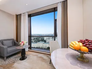 Zhumadian Zhengyang Jiangguo Avenue Lanou International Hotel