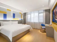 7 Days Inn (Jiayu People's Park Branch)