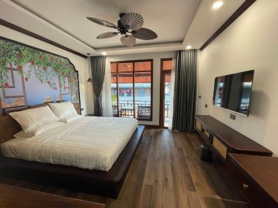 Dream 1985 Hotel