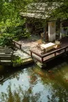 Phoenix Xueqingji Humanity Banshan Homestay (Phoenix Ancient City Branch) - Infinity Pools