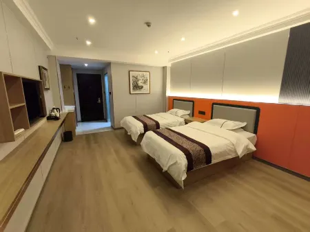Erenhot Jingtai Hotel