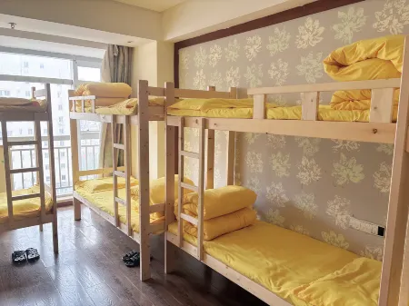 Yuzhu Homestay (North Sichuan Road)