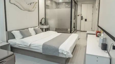 Four-dimensional Film Hotel (Chongyang Bailu Plaza)