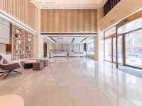 Lavande Hotel (Pingyuan Gongqingtuan North Road) - parking