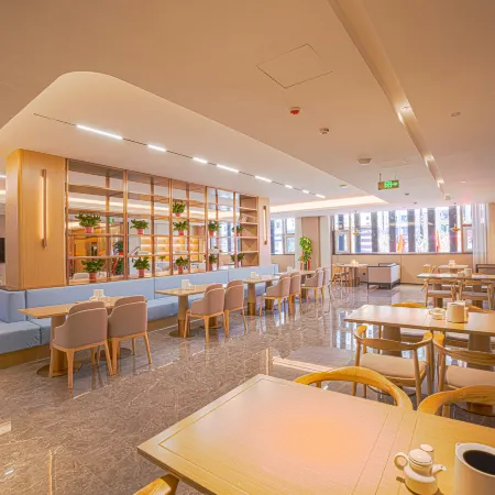 Elong Wanguo Hotel (Datong Pingcheng Dongxin Branch)