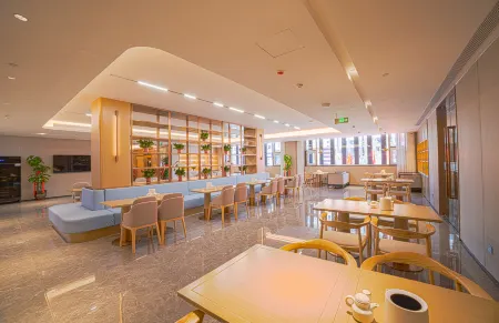 Elong Wanguo Hotel (Datong Pingcheng Dongxin Branch) Отели рядом с достопримечательностью «Guanyi Hall of Datong»