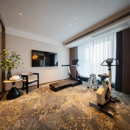 Luxury Hotel ( Linyi Olympic Sports Center )