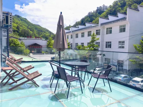 Yulin Homestay