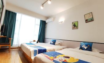 Zhangjiajie Twelve Warm Inn-Tianmen Mountain Ropeway Station))