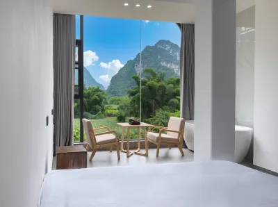 Moonlight Mountain Lodge Hotels in Daxin