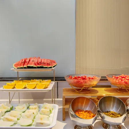 Yifang Hotel (Guangzhou Beijing Road Pedestrian Street, Yide Road Metro Station Branch)