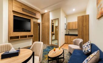 Sunday Luxury Central formerly Anan hotel