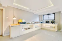 Home Inn Cloud Seasons (Tiantai Zhexi Old Street Branch) - sarapan
