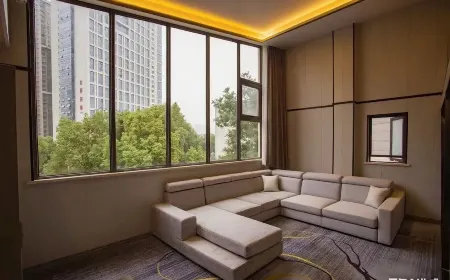 Yiwen Hotel (Zhenjiang High-Speed Railway Station) Отели рядом с достопримечательностью «Shiye Islet»