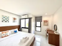 Udomsap Place Hotels near Legend Siam
